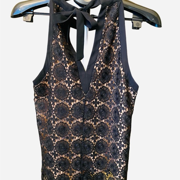 Halogen Black Sleeveless Lace Blouse - Picture 2 of 8
